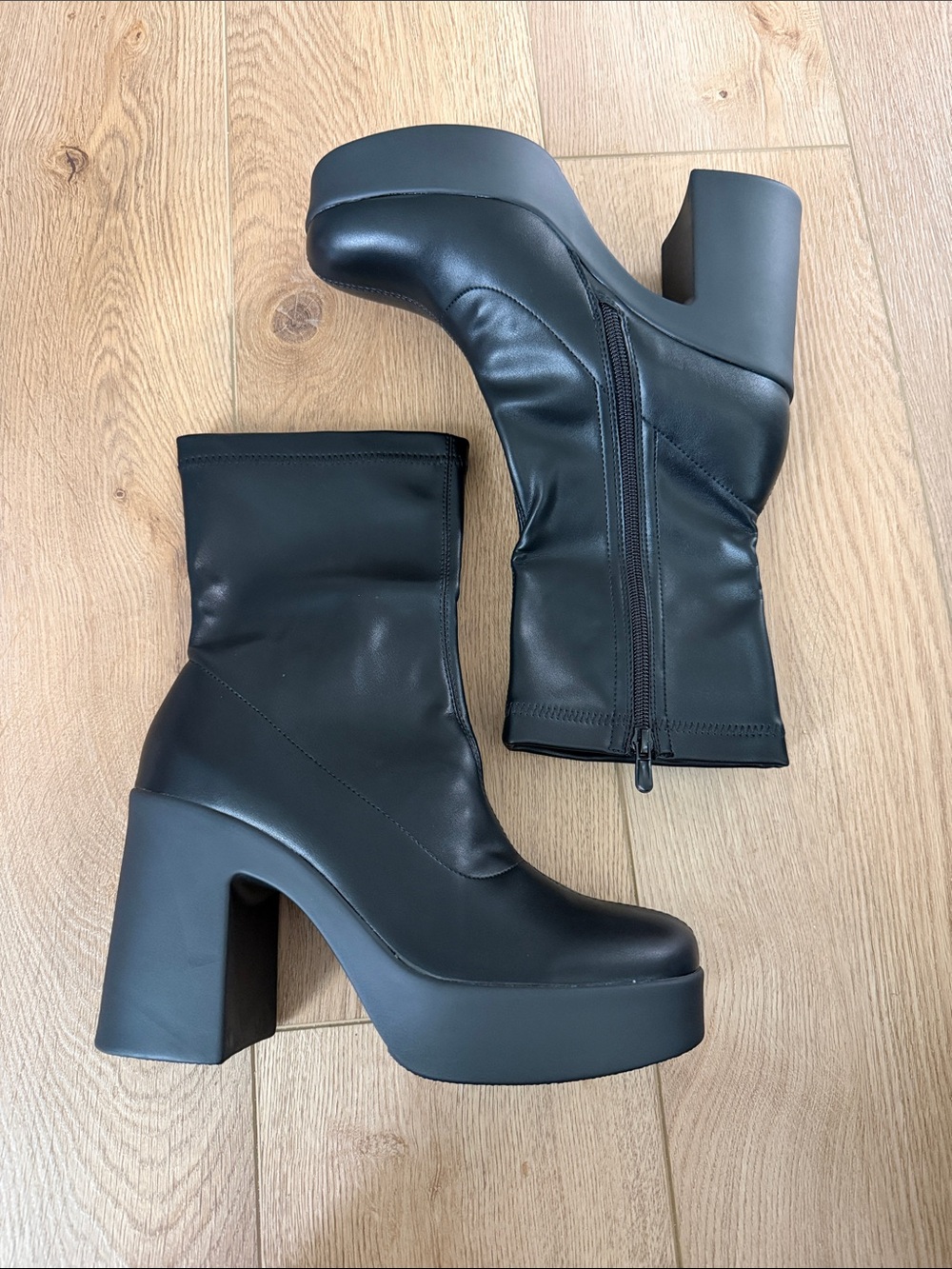 Black Platform Heel Ankle Boots